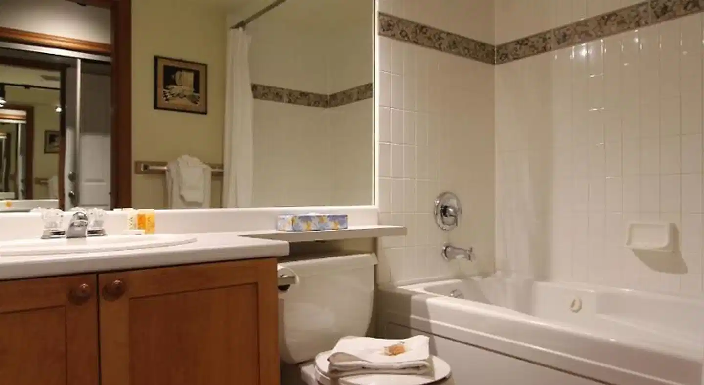 Glacier's Reach by ResortQuest Whistler Badezimmer