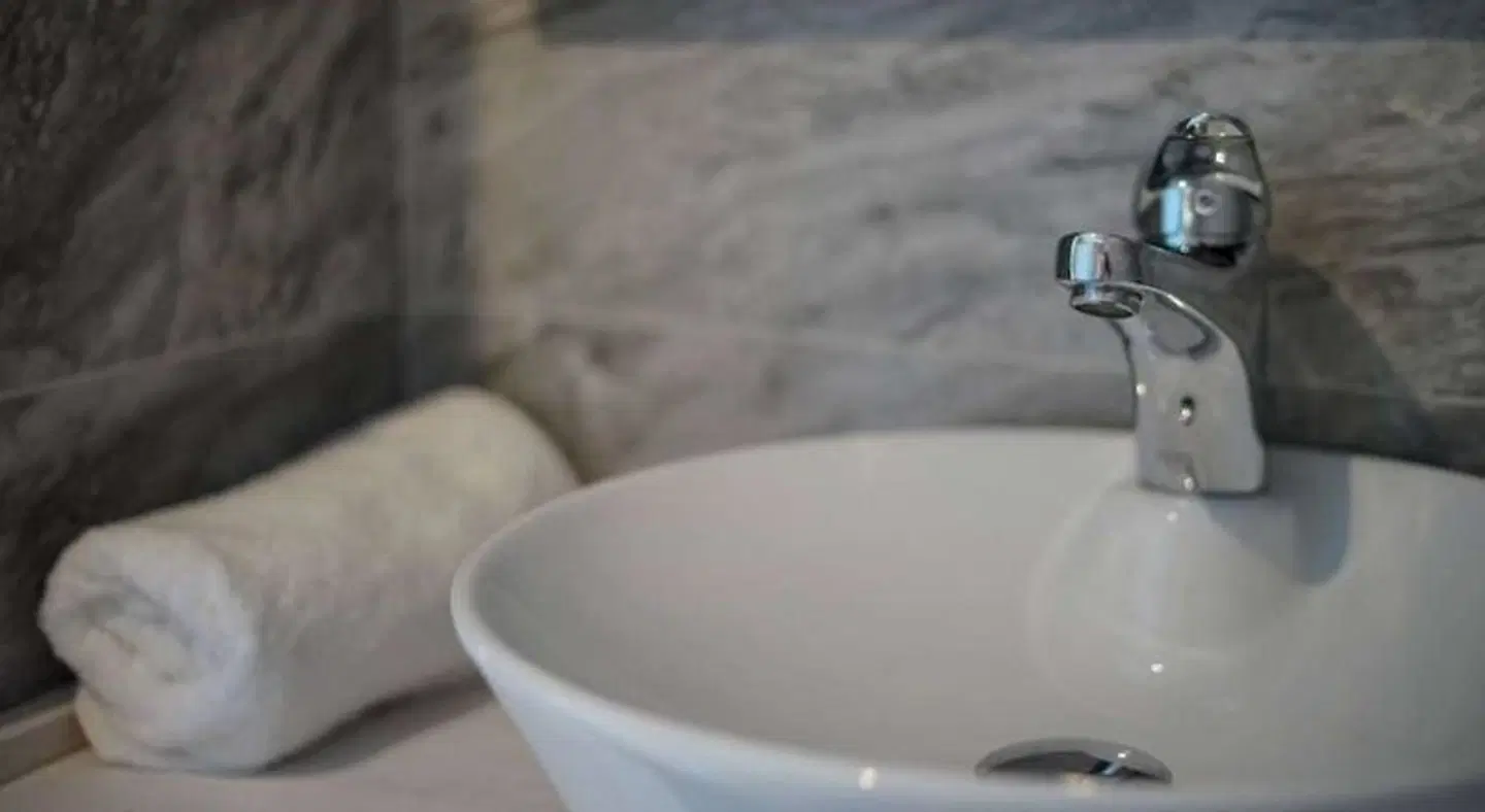 Lindian Polis Badezimmer