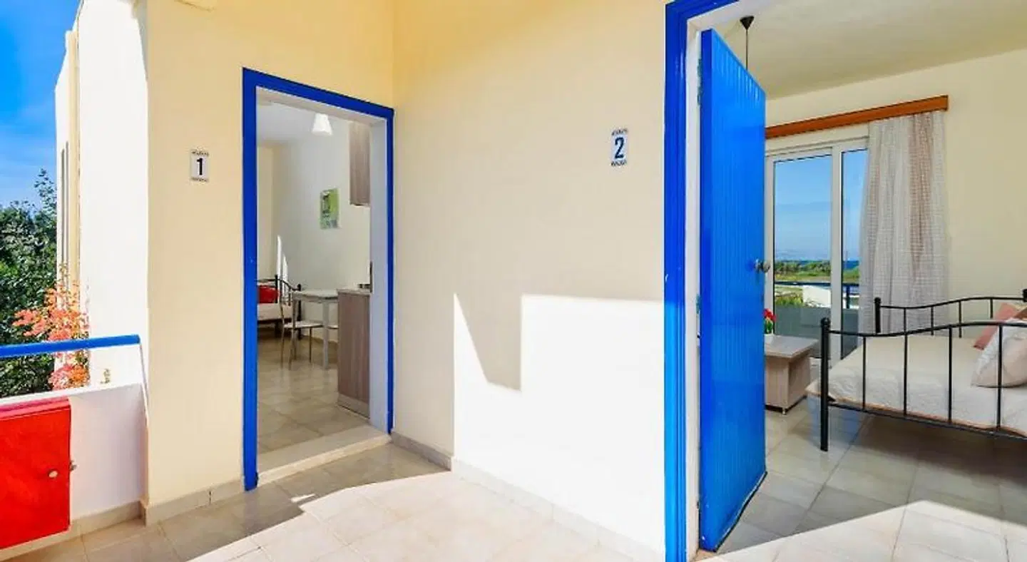 Litsa Studios ROOM_EXAMPLE