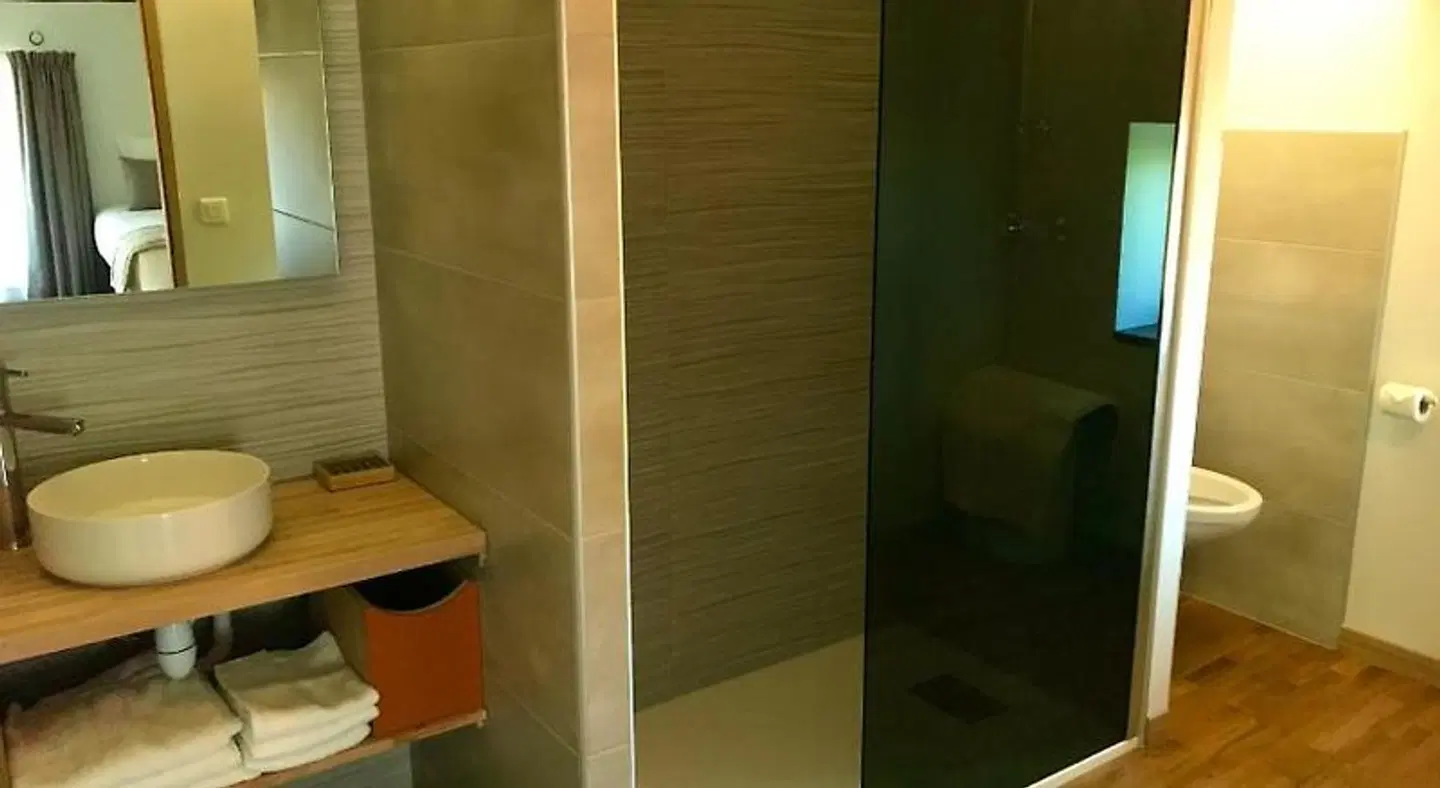 LE Domaine DE Gorneton Badezimmer