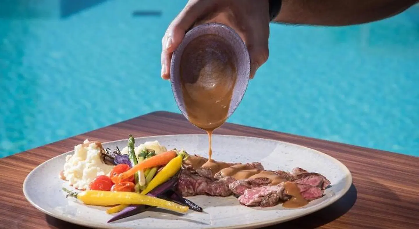 Riviera Beach Hotel Restaurant