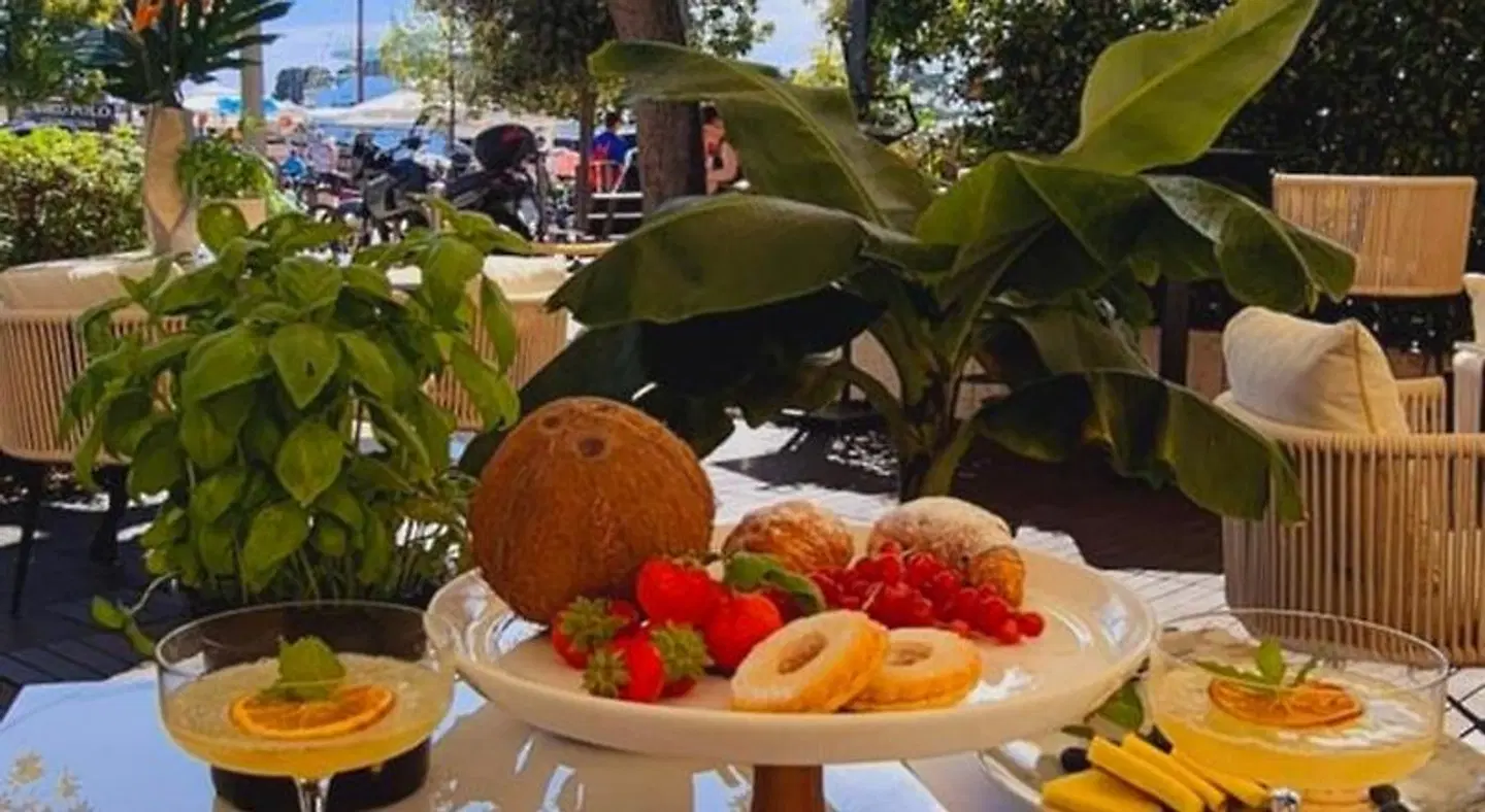Mauro Restaurant