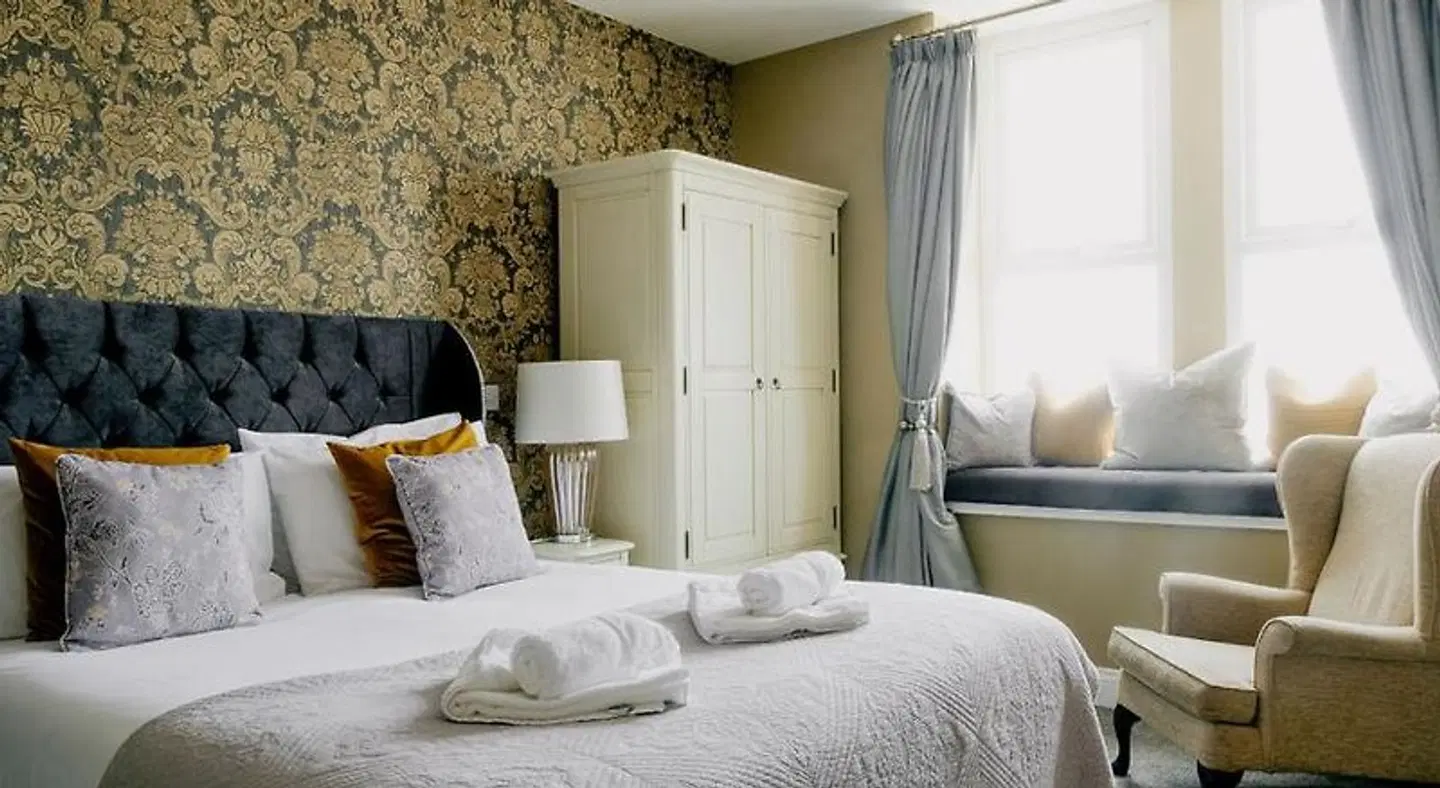 The Portland ROOM_EXAMPLE