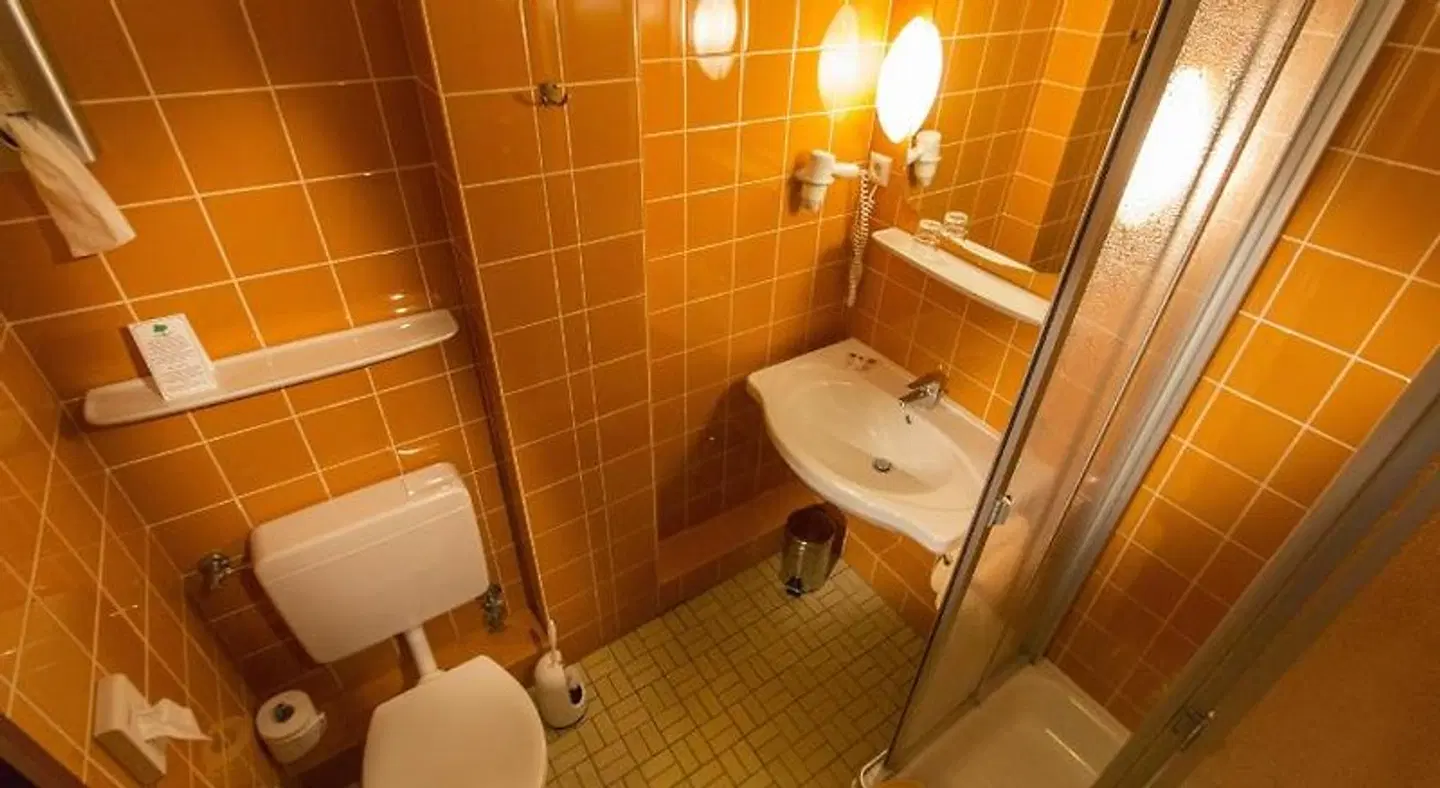 Frommanns Landhotel Badezimmer