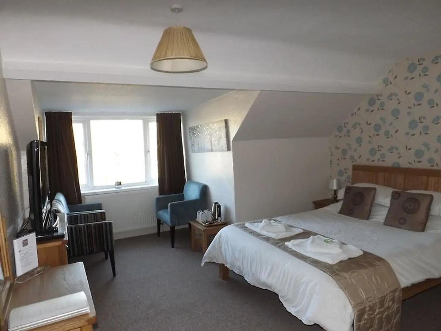 Cairn House ROOM_EXAMPLE