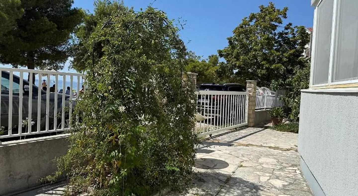 Diklo Beach Apartments 2 Garten