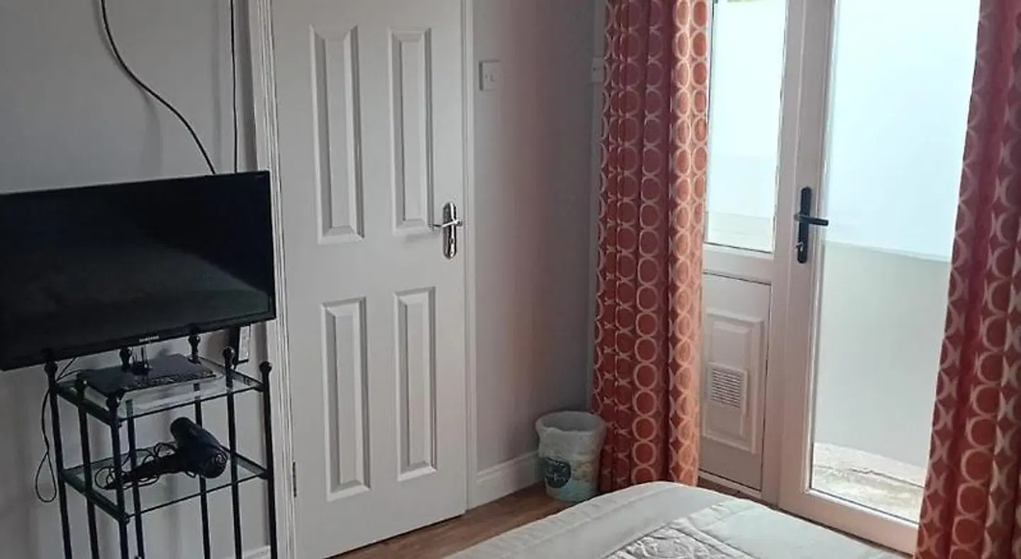 An Charraig Ban on the wild Atlantic way F94WT02 ROOM_EXAMPLE