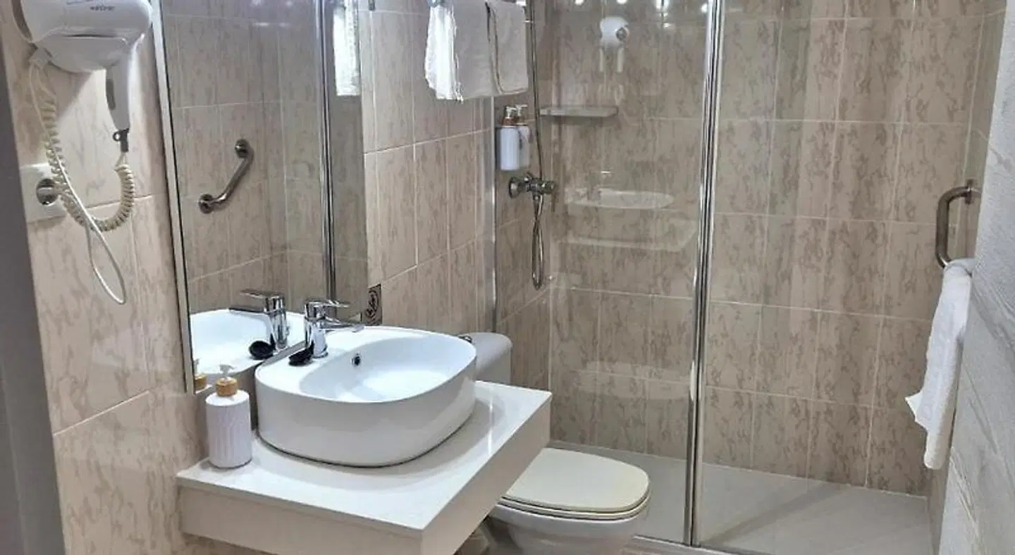 Hostal Cuevas Badezimmer