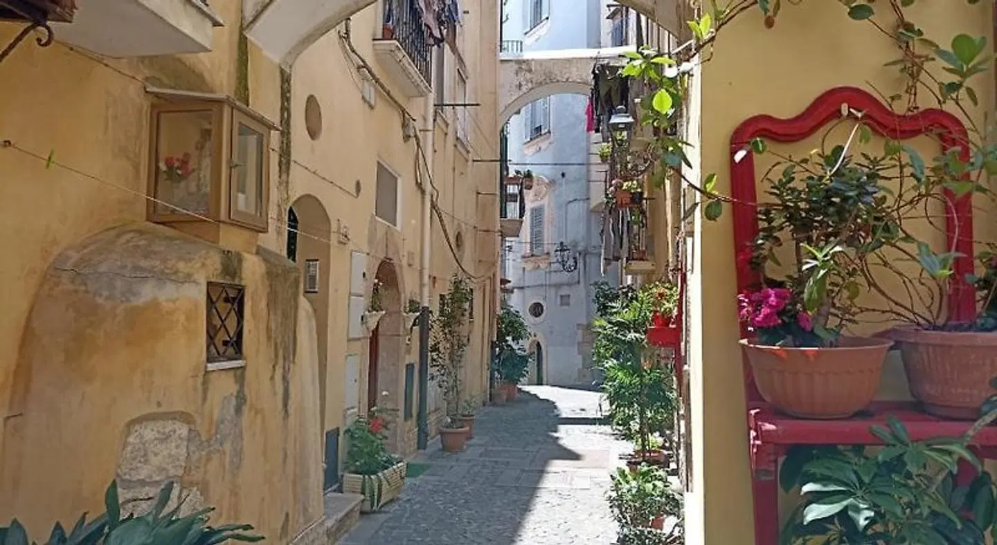 Central GH Formia EXTERIOR