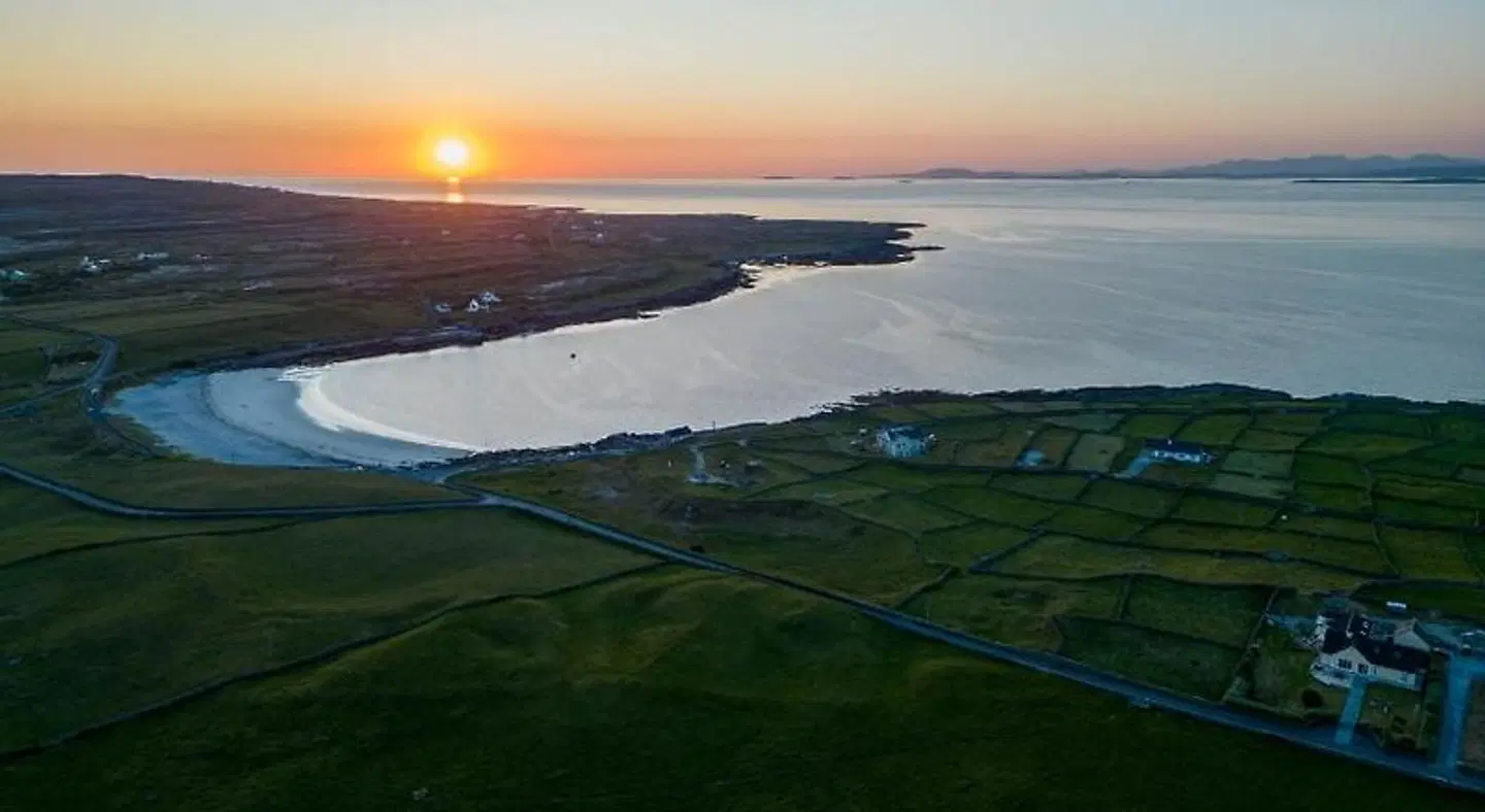 Aran Walkers Lodge LANDSCAPE