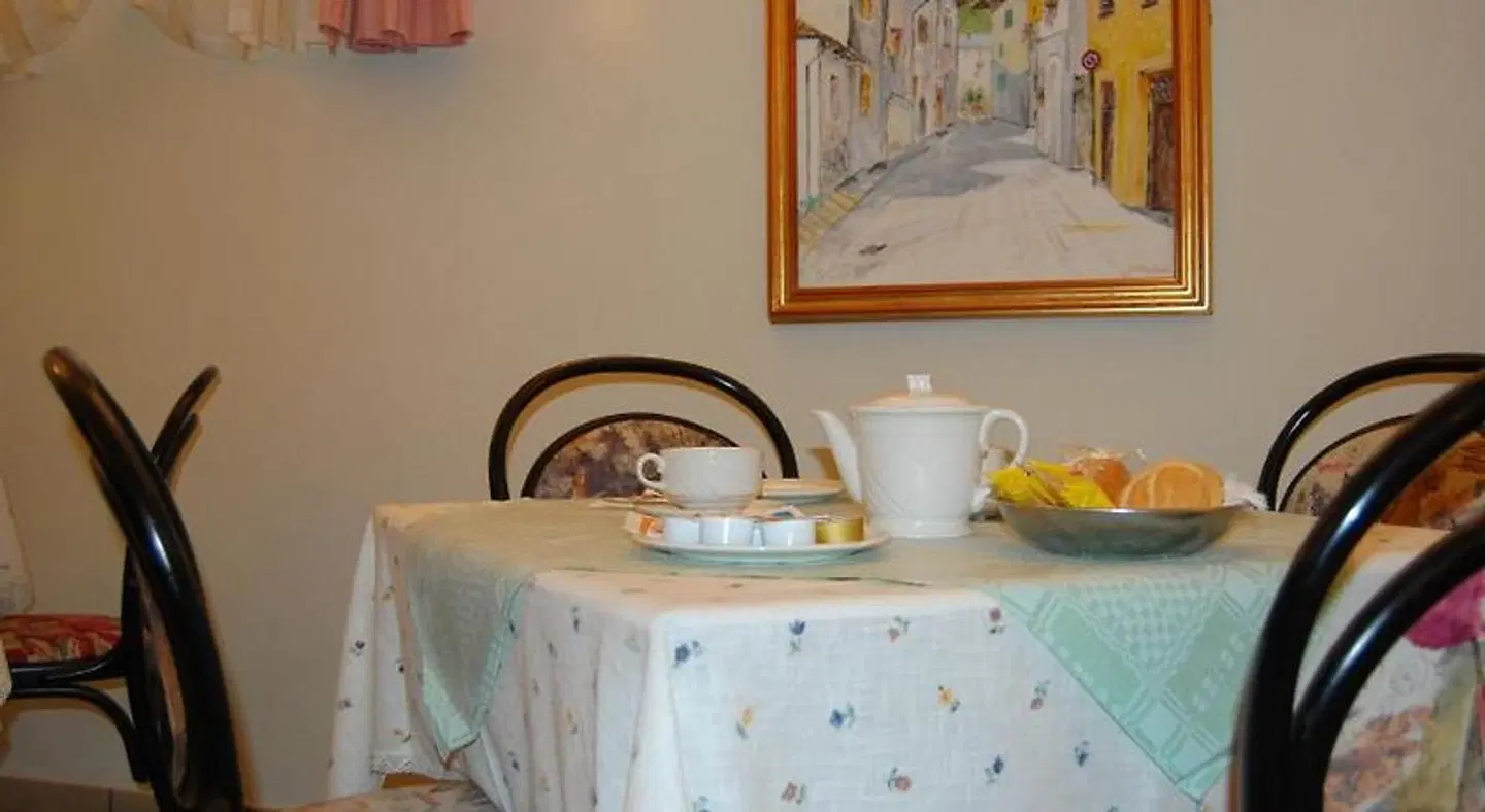 Garni Castel Ferari Badezimmer