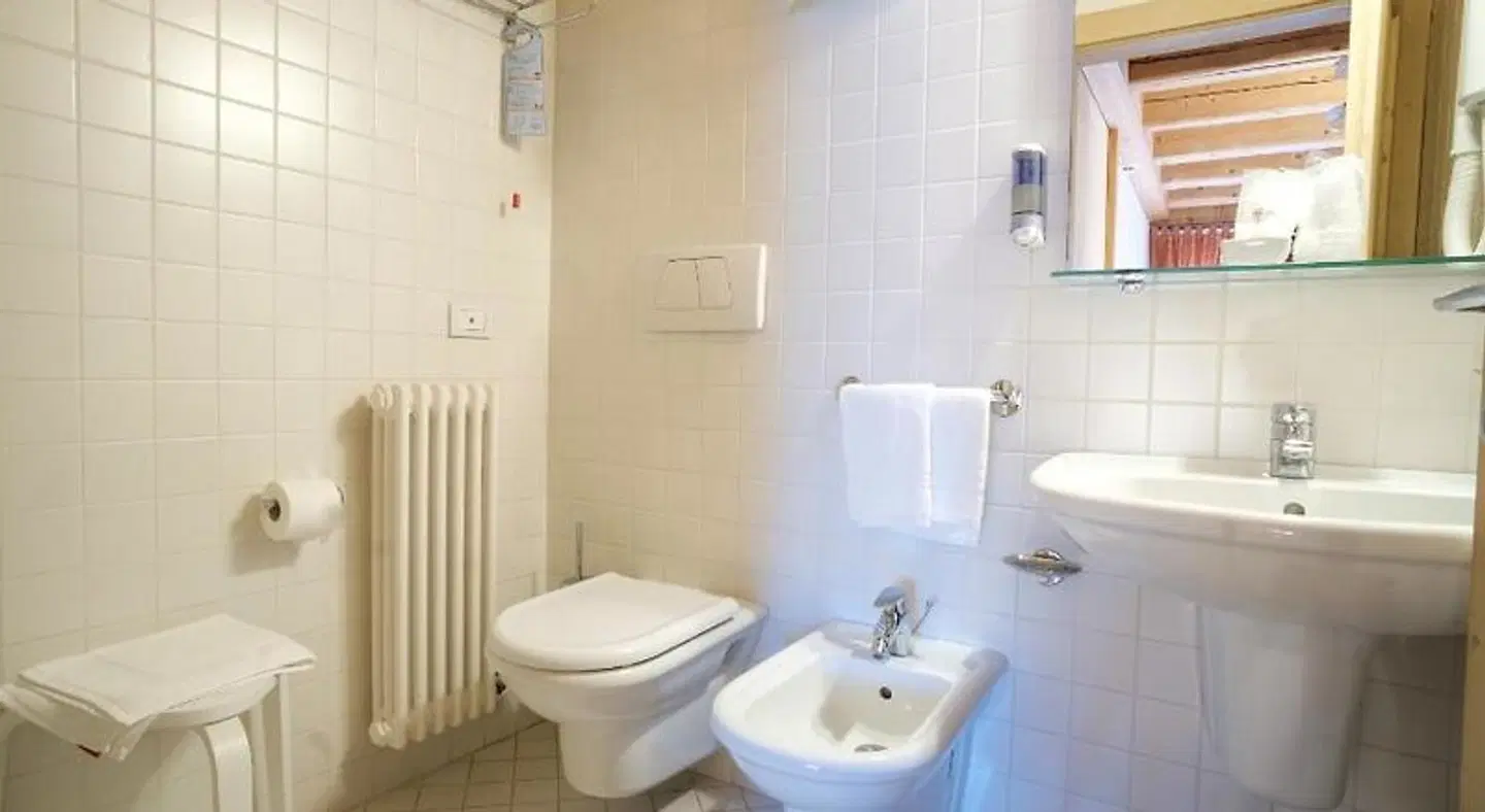 Casa Moresc Albergo Garni Badezimmer