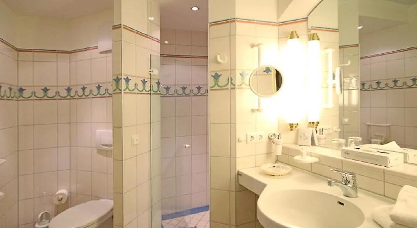 Parkhotel Stopp Badezimmer