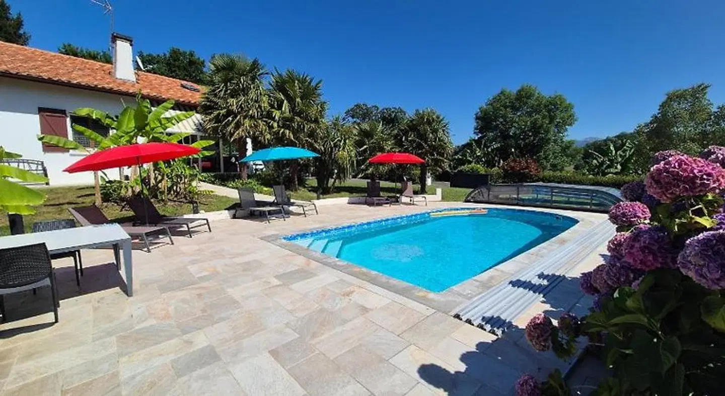Villa Goxoki OUTDOOR_POOL