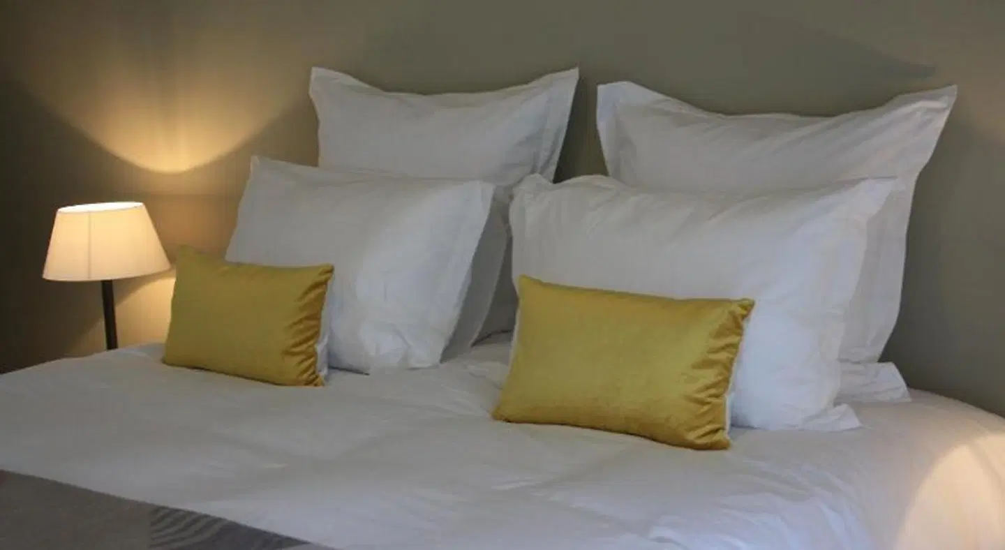 Les Enclos Bed and Breakfast ROOM_EXAMPLE