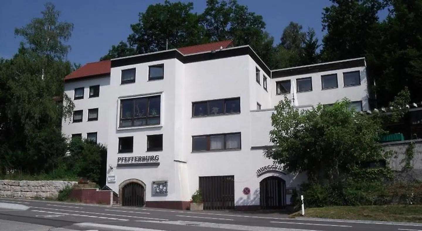Pfefferburg EXTERIOR
