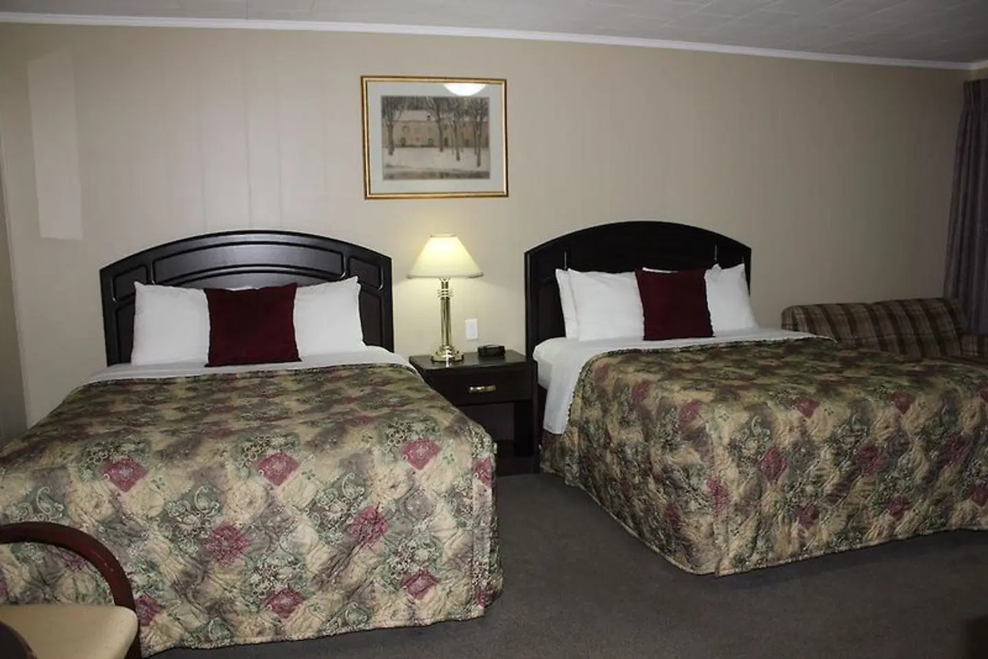 Knights Inn Owen Sound ROOM_EXAMPLE