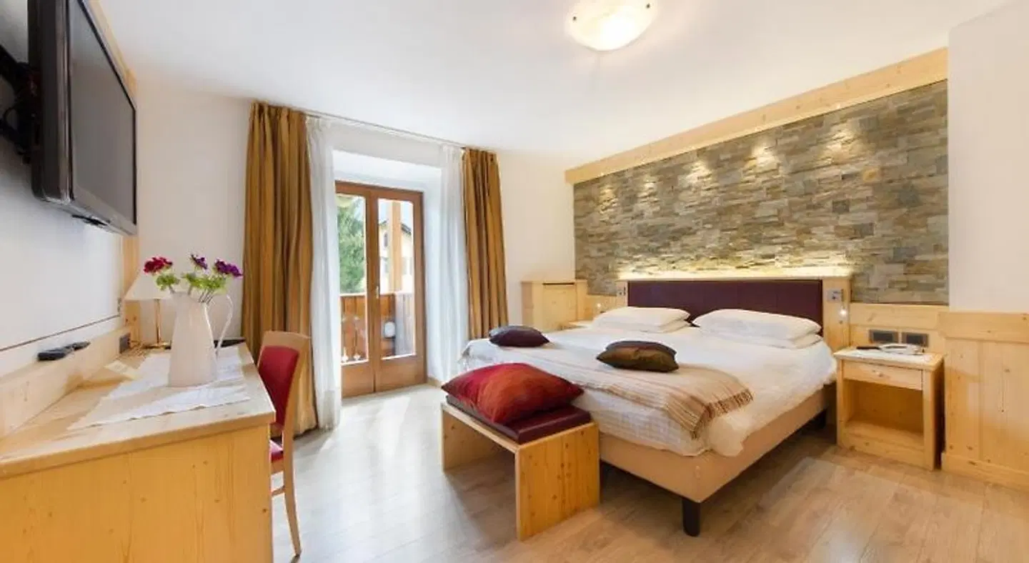 Piz Galin ROOM_EXAMPLE