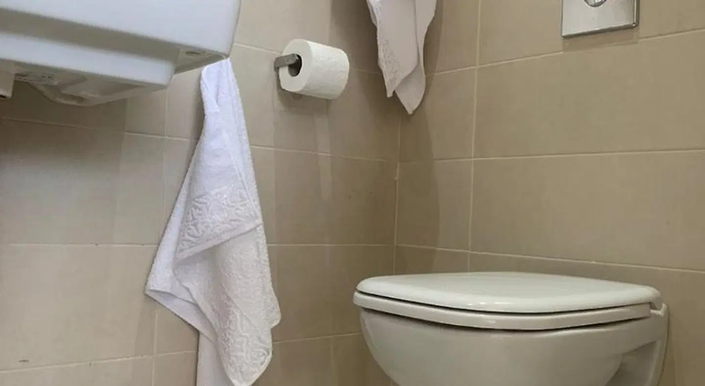 Riad L'Aeroport Badezimmer