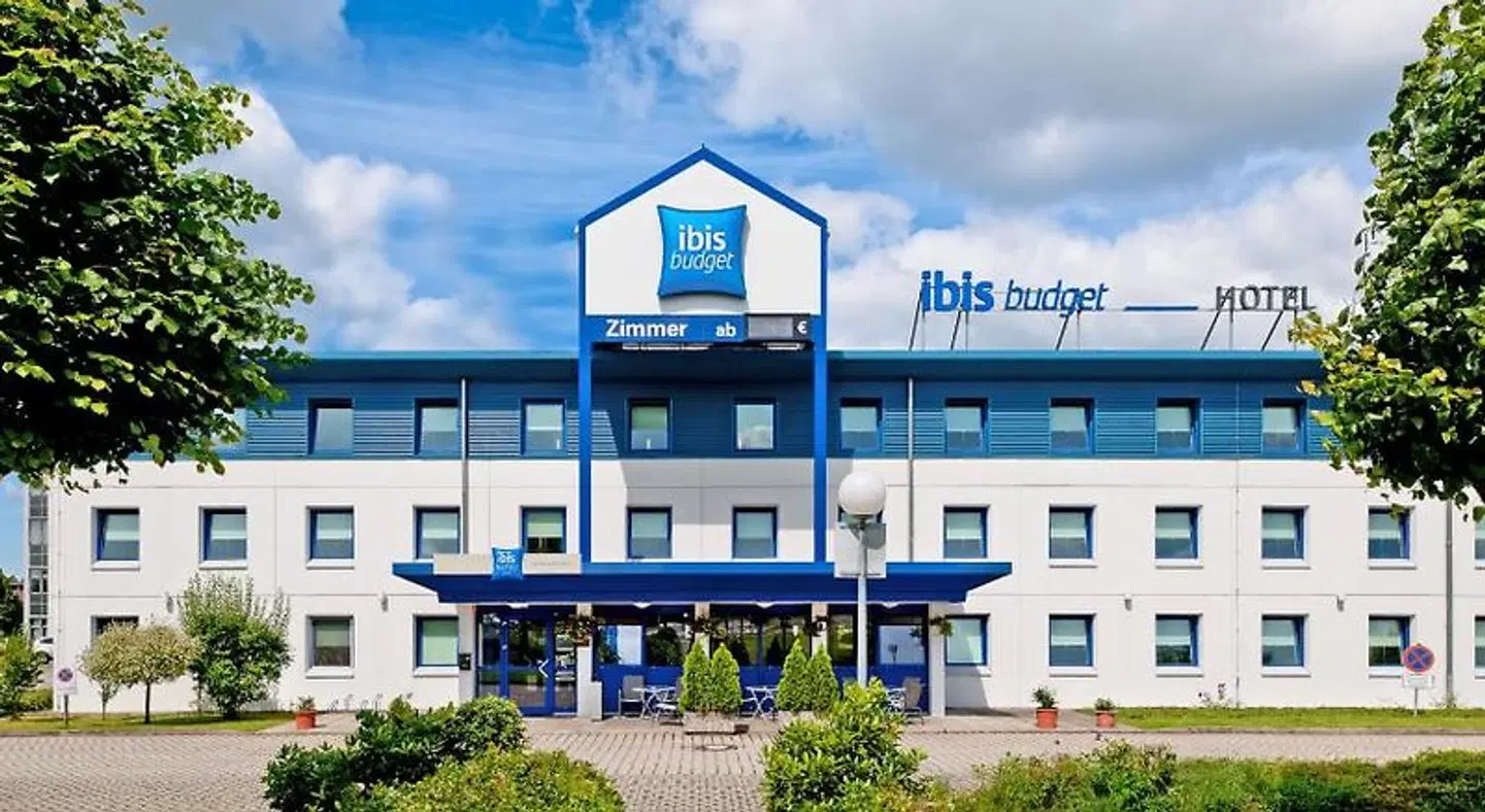 ibis budget Hamburg Quickborn EXTERIOR