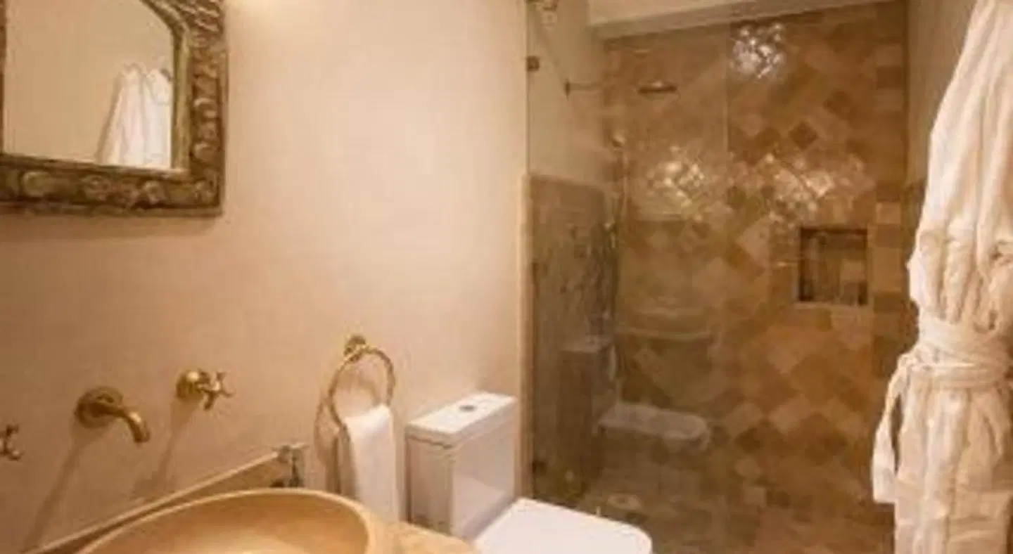 Riad Cologne Badezimmer