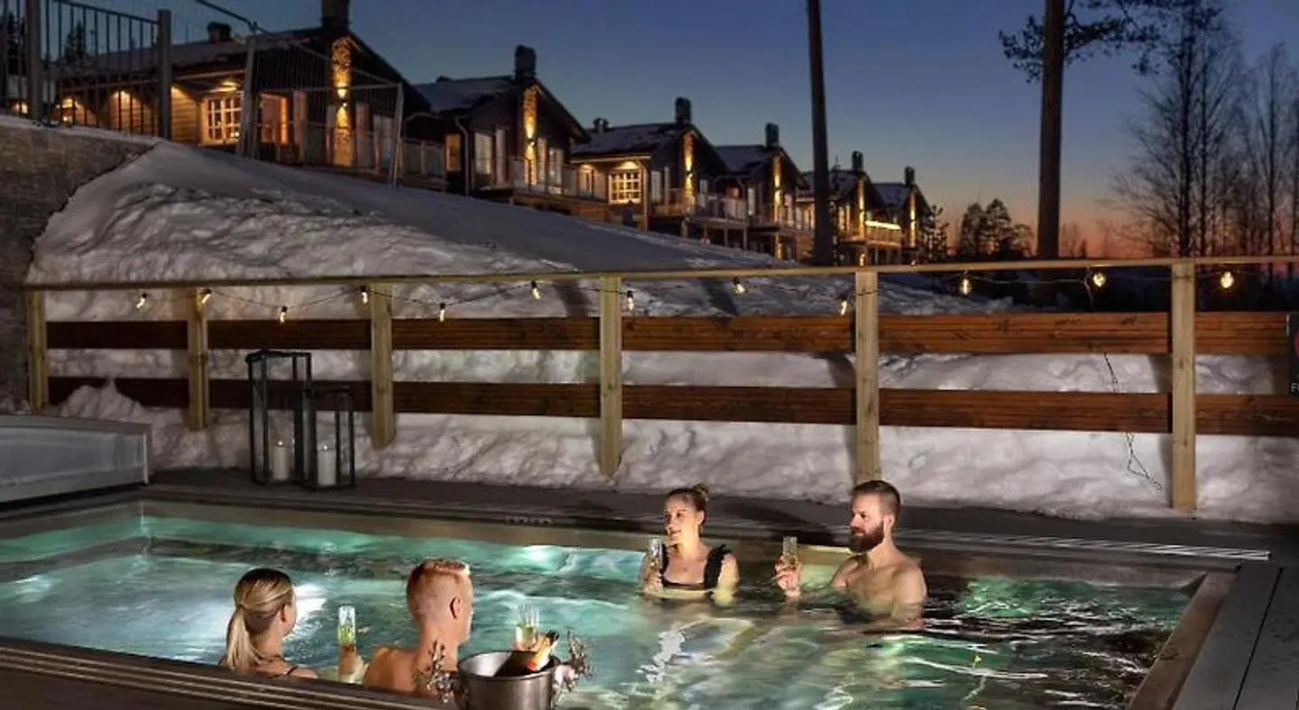Mountain Lodge OUTDOOR_POOL