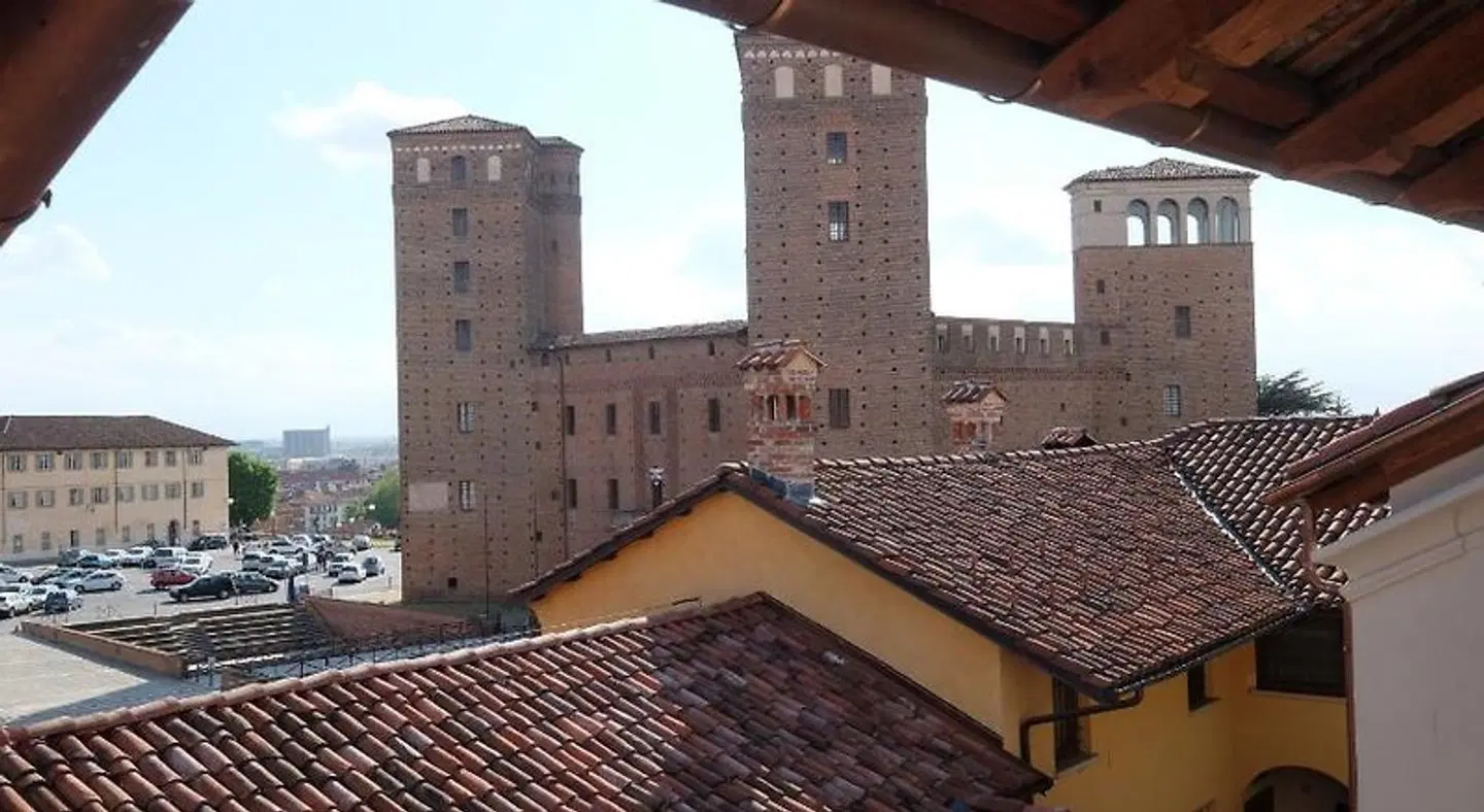 Palazzo Sacco Hostello Fossano EXTERIOR