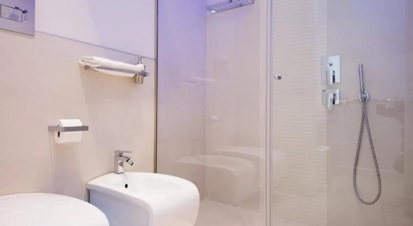 Suite 136 Badezimmer