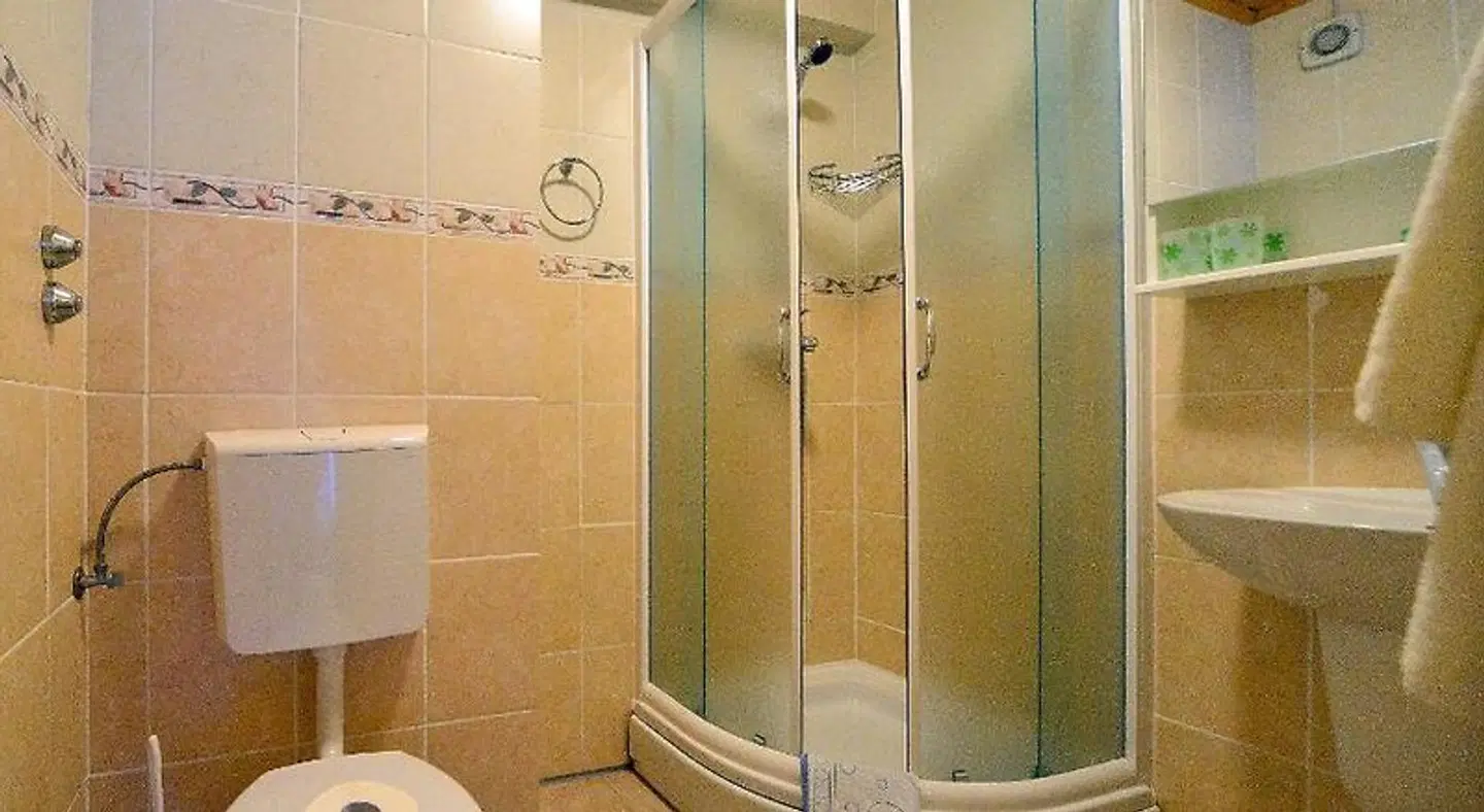 Kod Korita Rooms Badezimmer