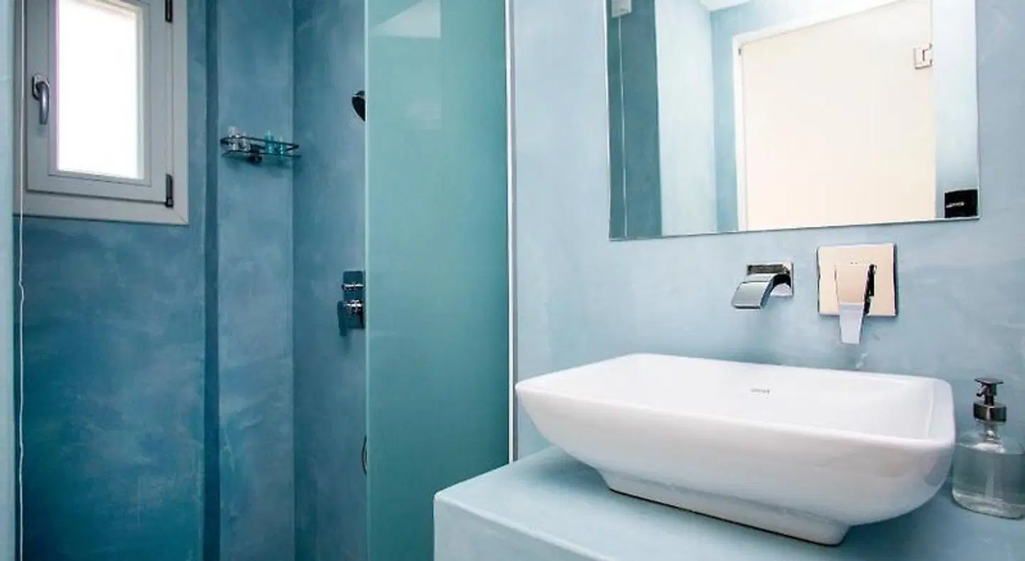 Anemomiloi Andros Boutique Hotel Badezimmer