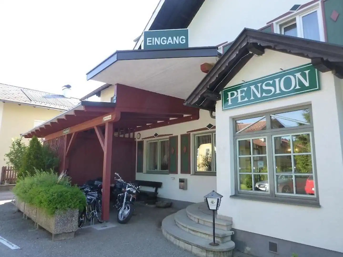 Rosslwirt Motel an der A1- Beim Gattinger Aussenansicht