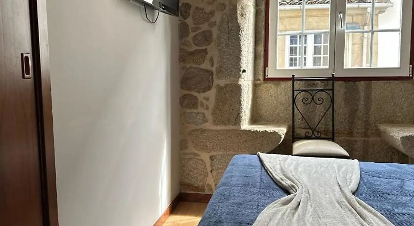 Alojamento Central ROOM_EXAMPLE