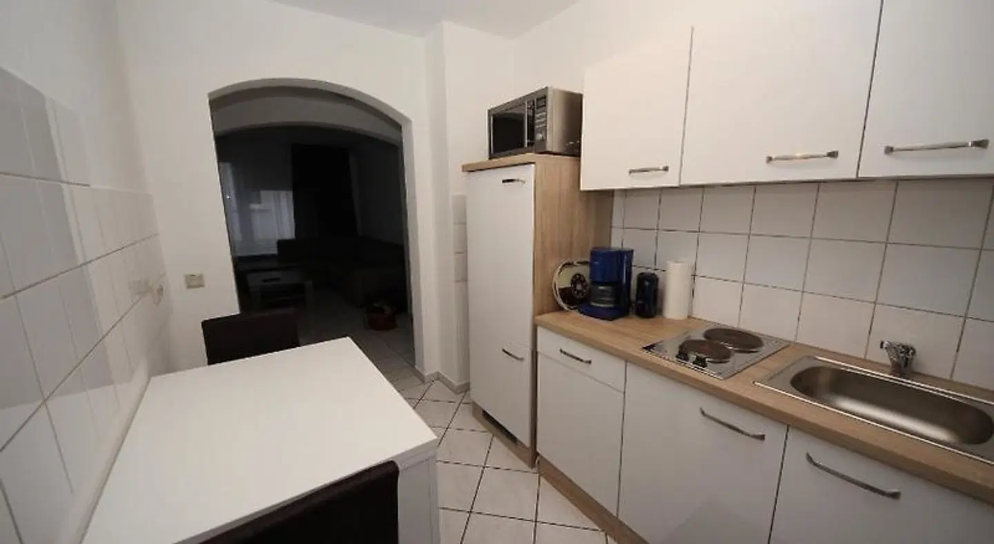 Constantin ROOM_EXAMPLE