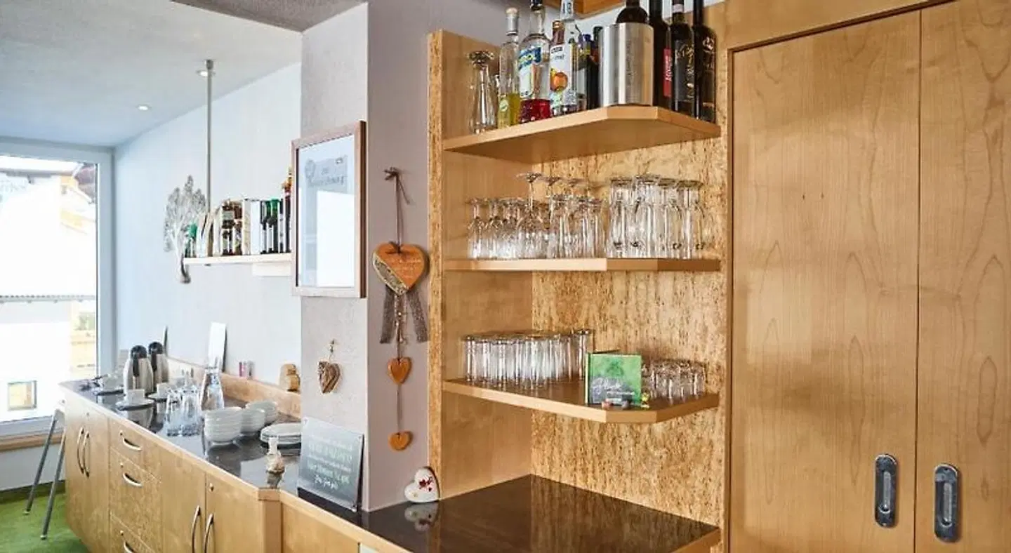 Hotel Garni Tirol Bar
