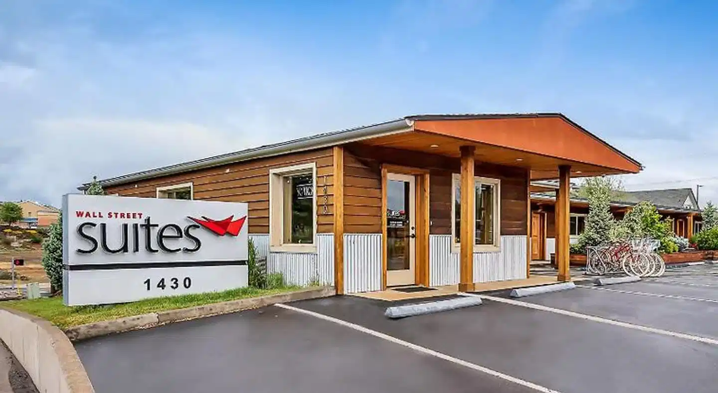 Wall Street Suites Aussenansicht