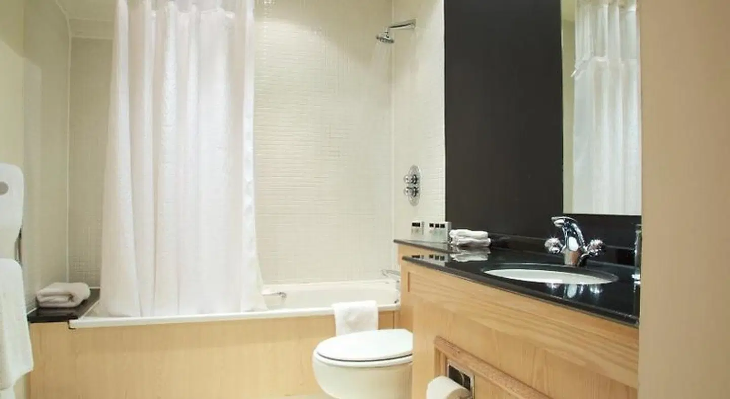 Glasgow Argyle Hotel, BW Signature Collection Badezimmer