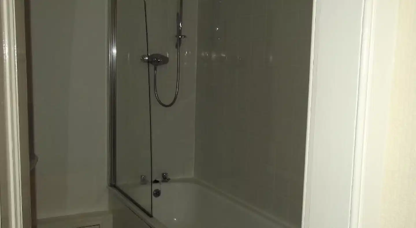 Oban Youth Hostel Badezimmer