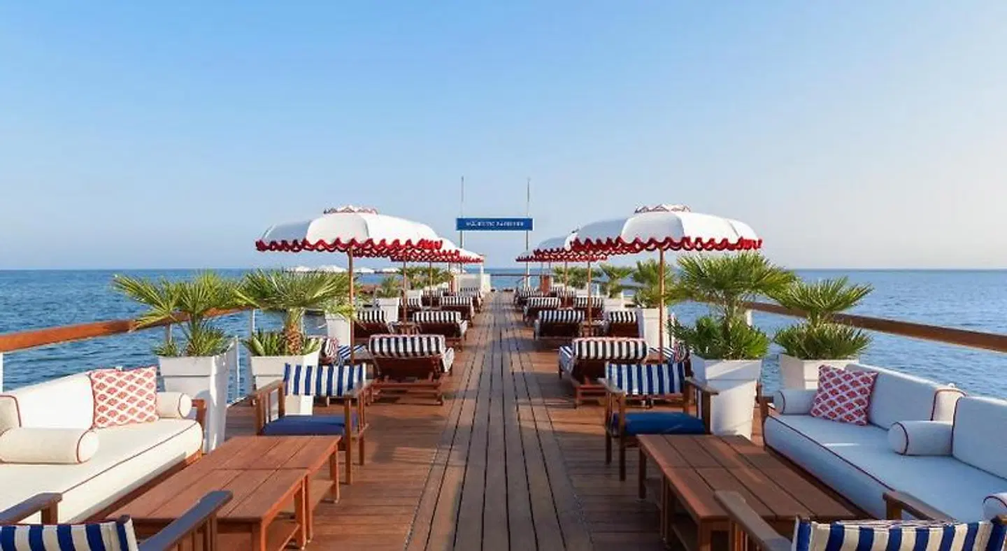 Majestic Barriere Terrasse