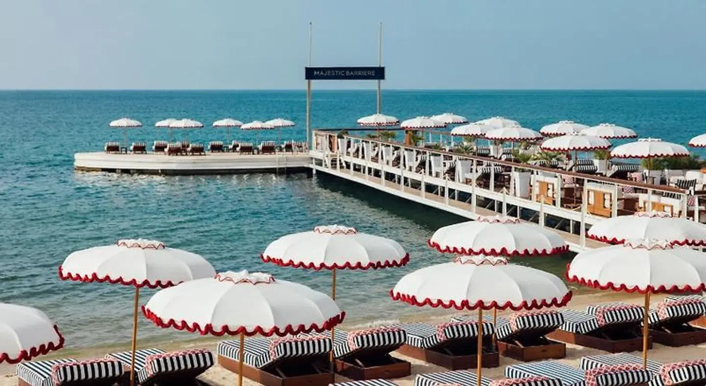 Majestic Barriere OUTDOOR_POOL