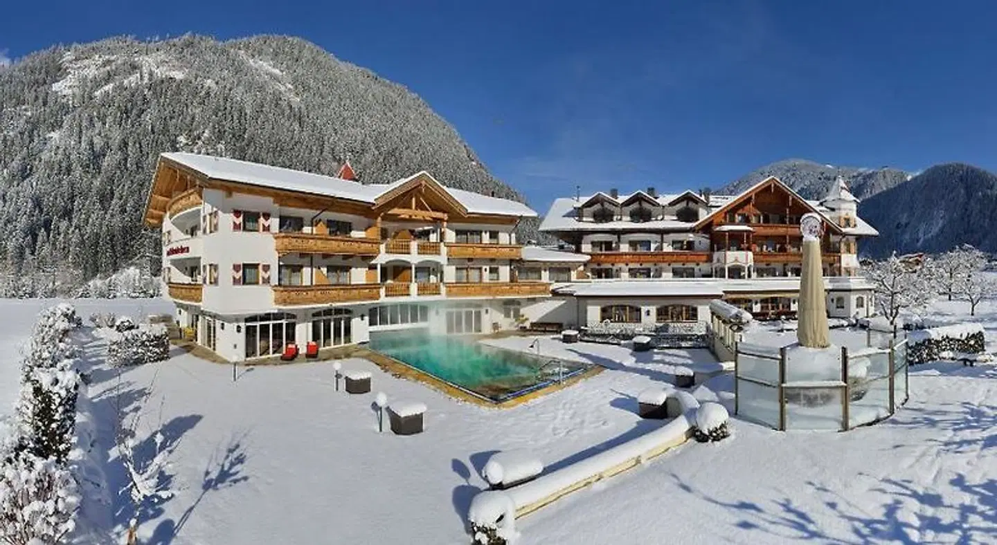 Edenlehen OUTDOOR_POOL