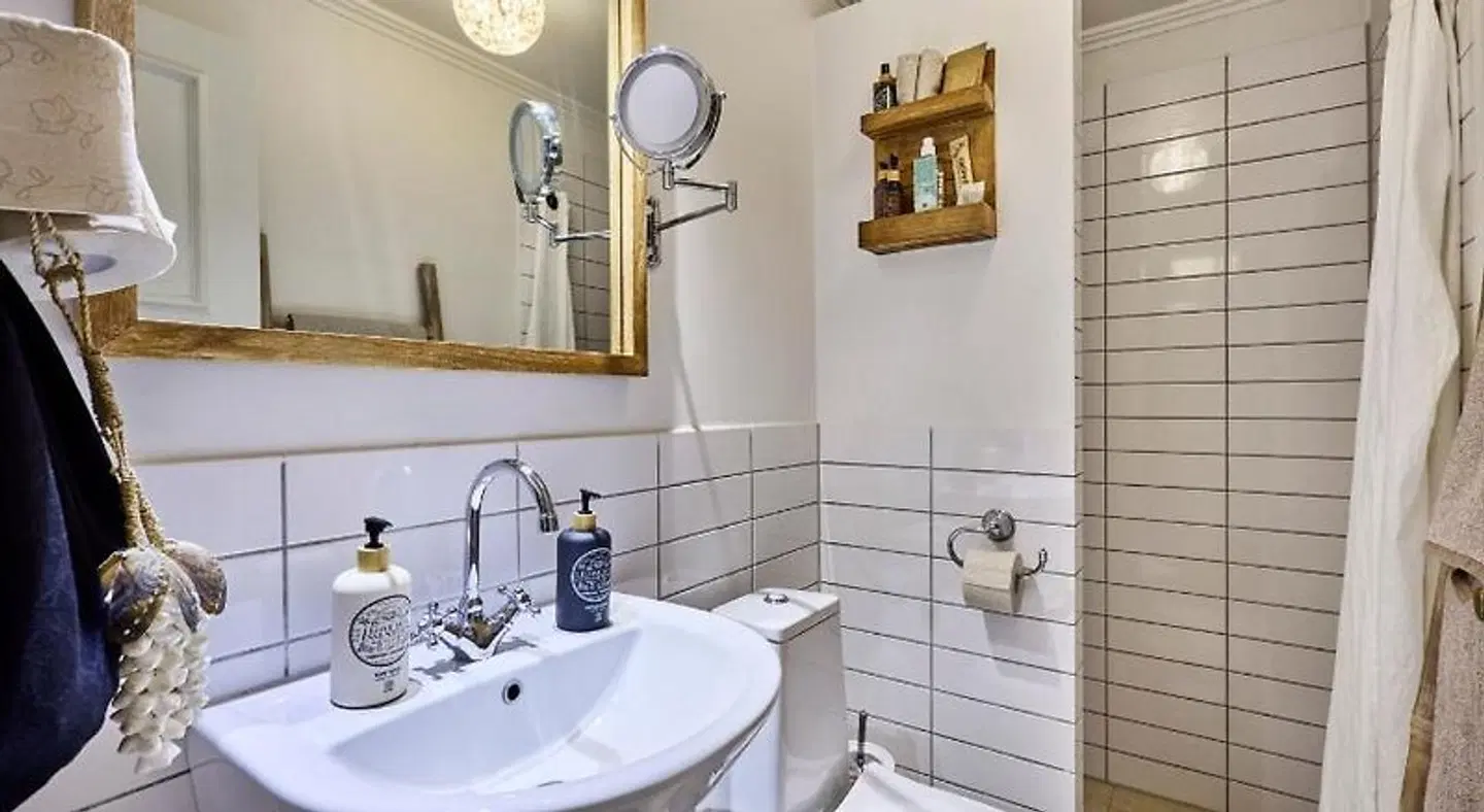 Axel Guldsmeden Badezimmer