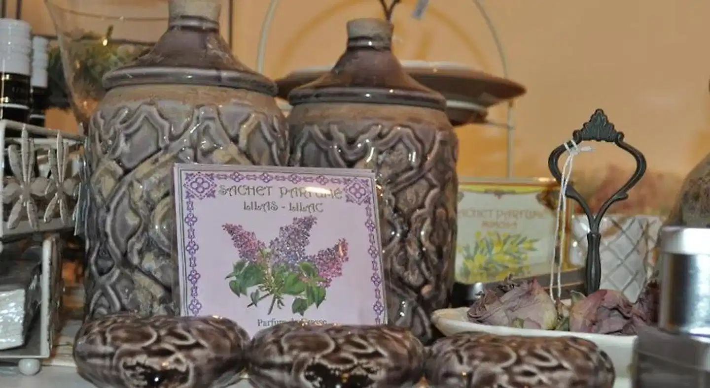 Hofgarten Rosa Wohnbeispiel