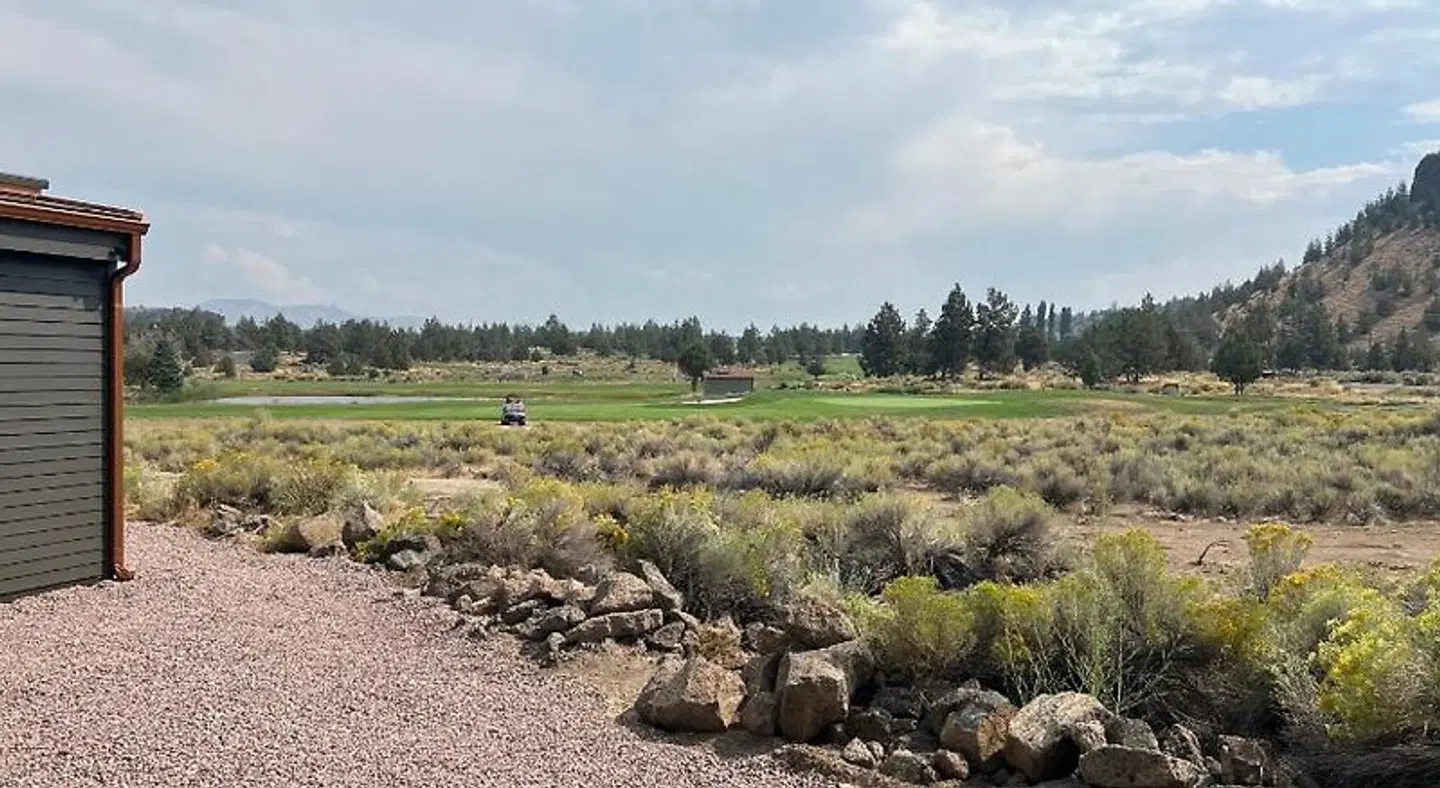 Crooked River Ranch Cabins LANDSCAPE