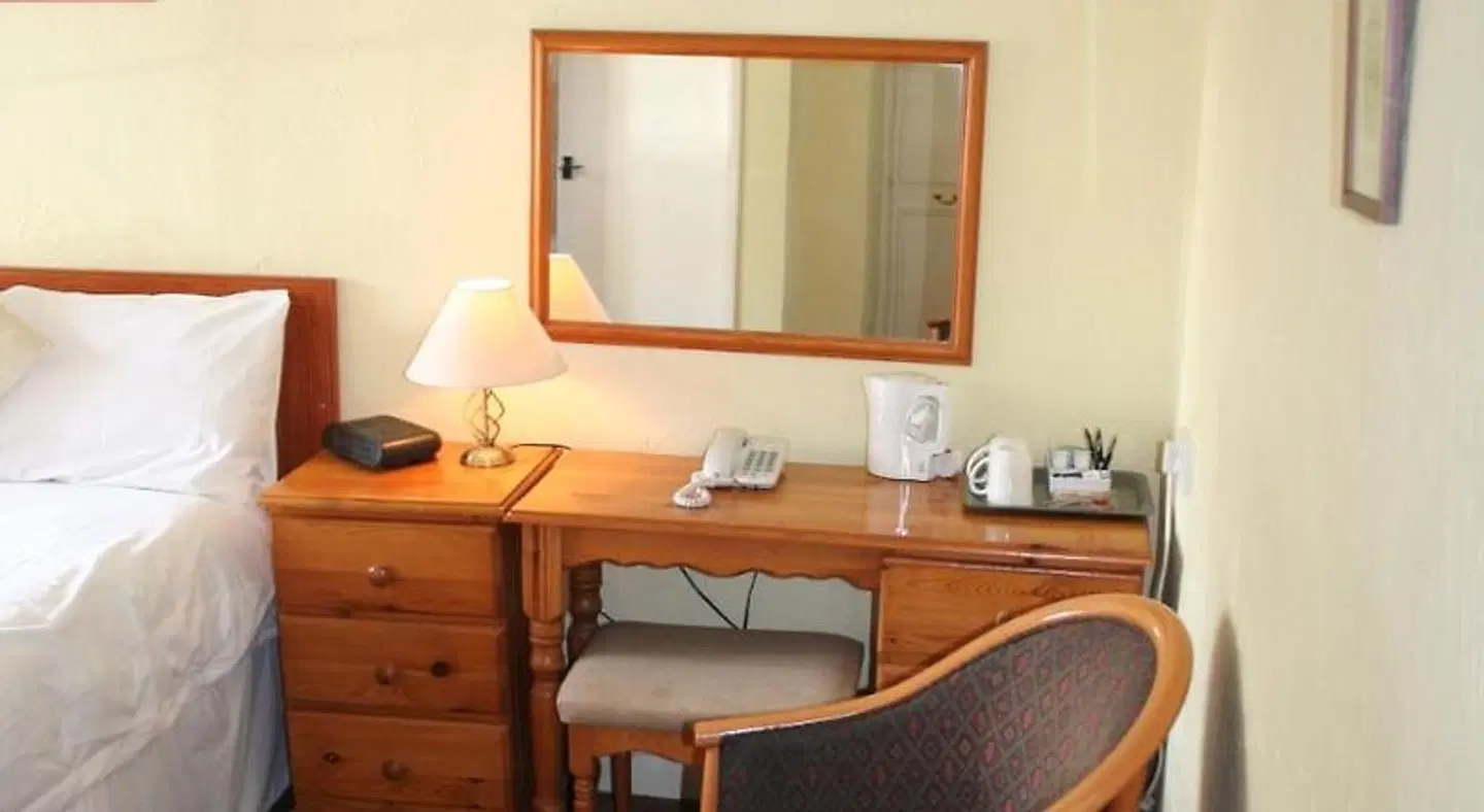 The George & Dragon Hotel ROOM_EXAMPLE