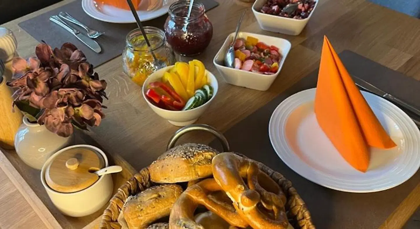 Bunter Bock  Die Harz-Urlaubs-Alm Restaurant