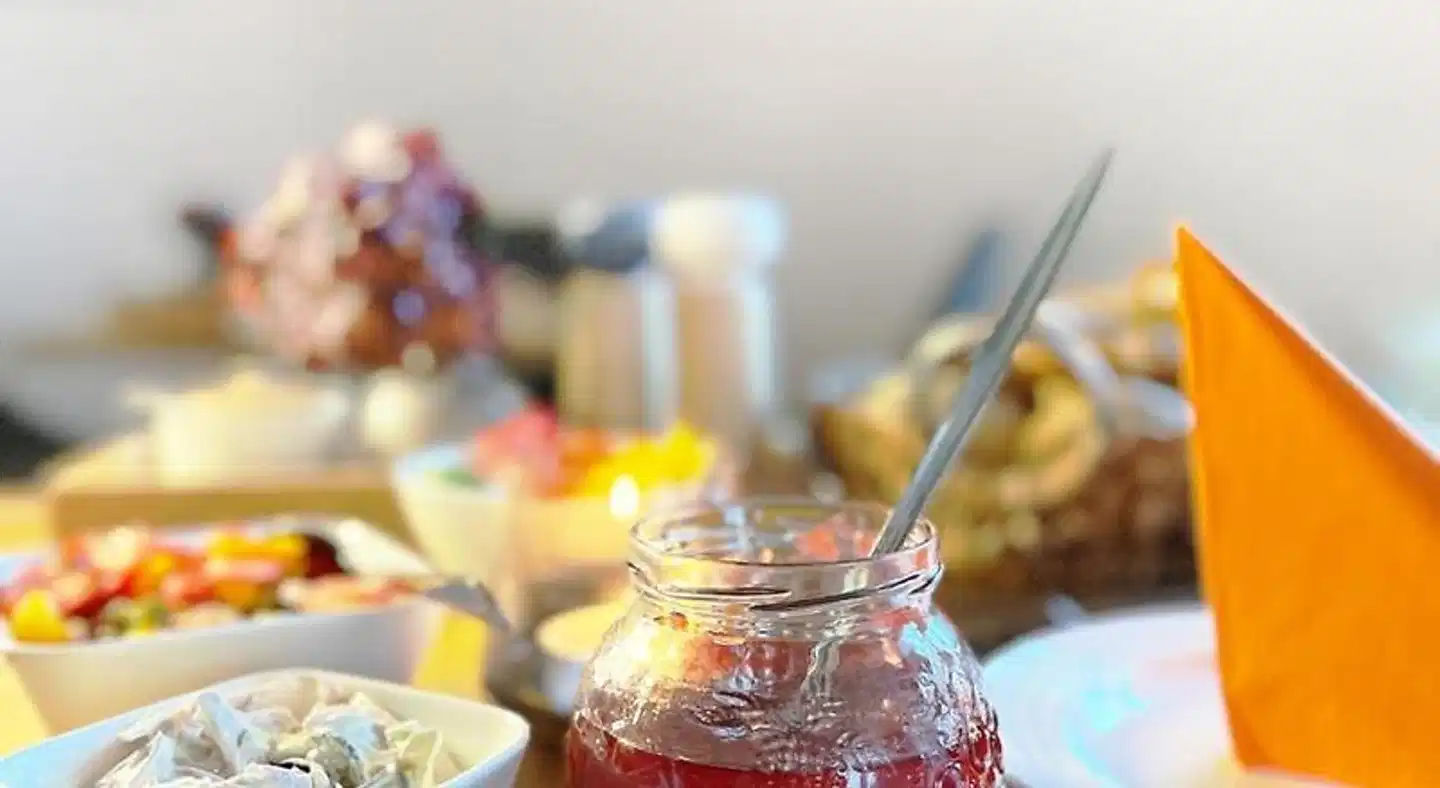 Bunter Bock  Die Harz-Urlaubs-Alm Restaurant