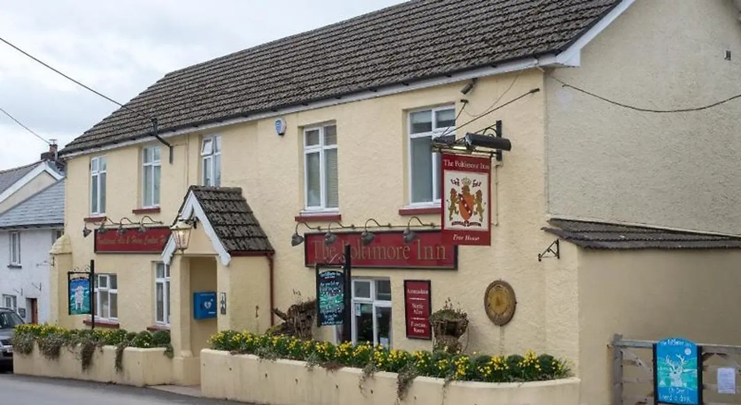 The Poltimore Inn EXTERIOR