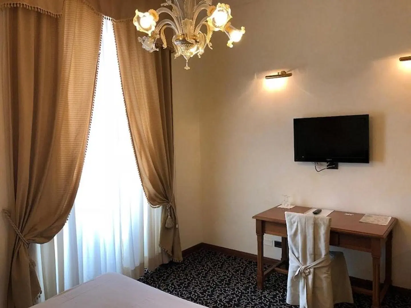 Le Petit Real ROOM_EXAMPLE