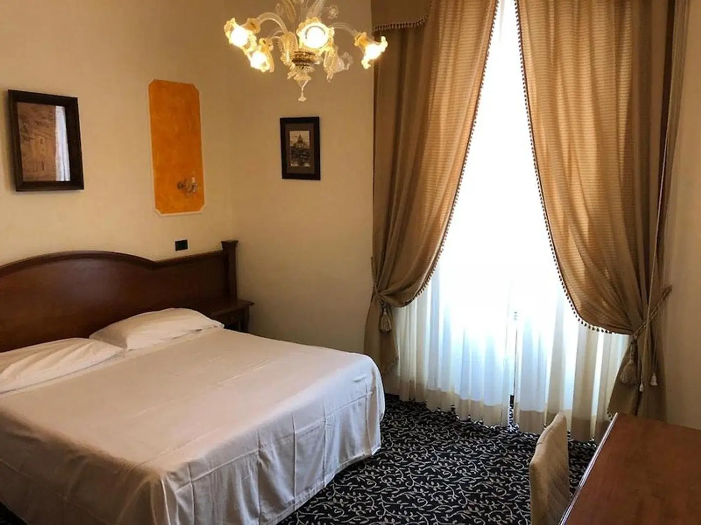 Le Petit Real ROOM_EXAMPLE