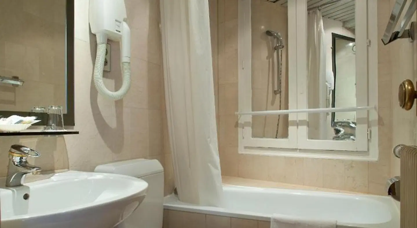 Saint Christophe Badezimmer